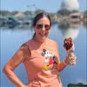 Meet your Posher, Julie